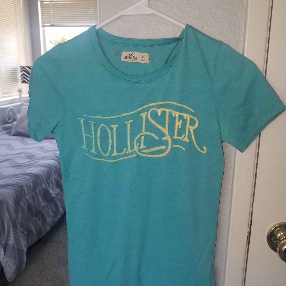 Hollister t-shirts bundle